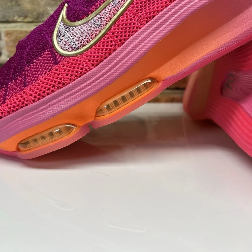 Nike G.T. Hustle 3 Hyper Pink Grape Womens Sz 12 , Mens 10.5  Basketball Shoes